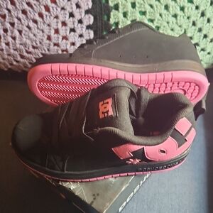 DC Kids Black and Pink Sneakers NWOT